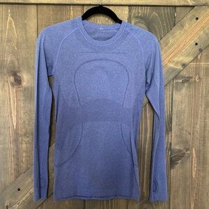 Lululemon Women's Long Sleeve Top Size 4